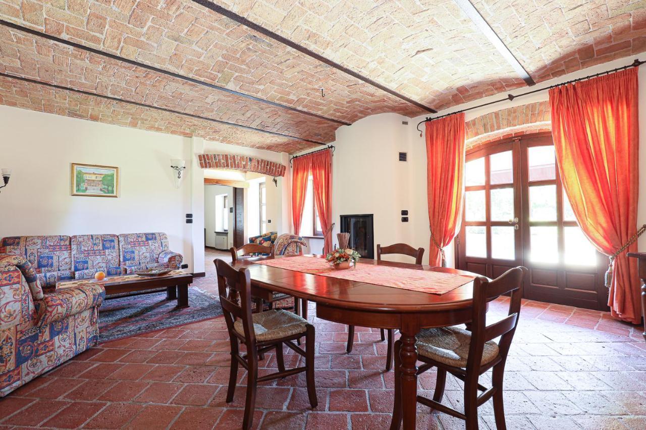 Cascina Giuli Villa Alba  Luaran gambar