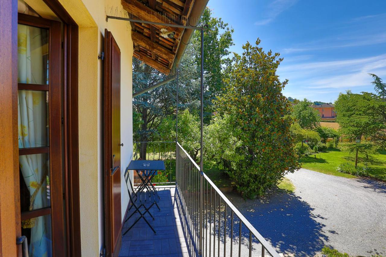 Cascina Giuli Villa Alba  Luaran gambar