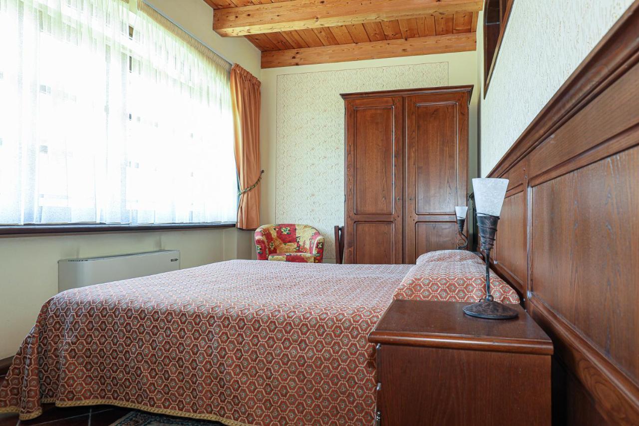 Cascina Giuli Villa Alba  Luaran gambar